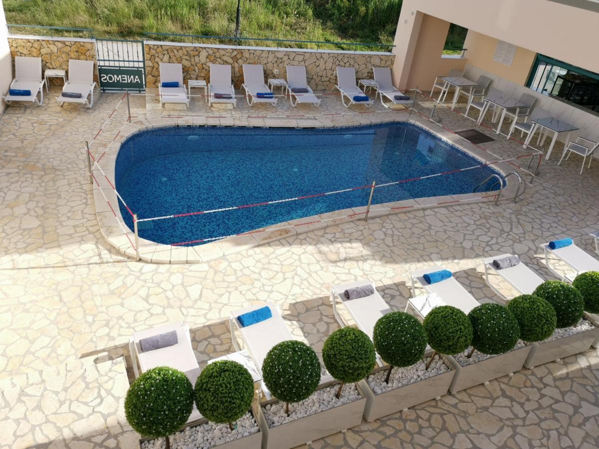 Anemos Aparthotel 3*